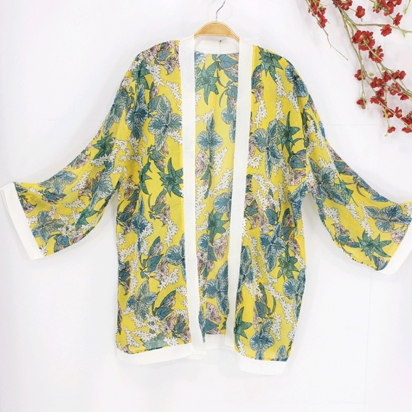 NEW Sheer Tropical Floral Yellow Kimono CoverUp - Picture 4 of 7